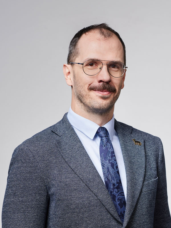 Adwokat Piotr Modzelewski